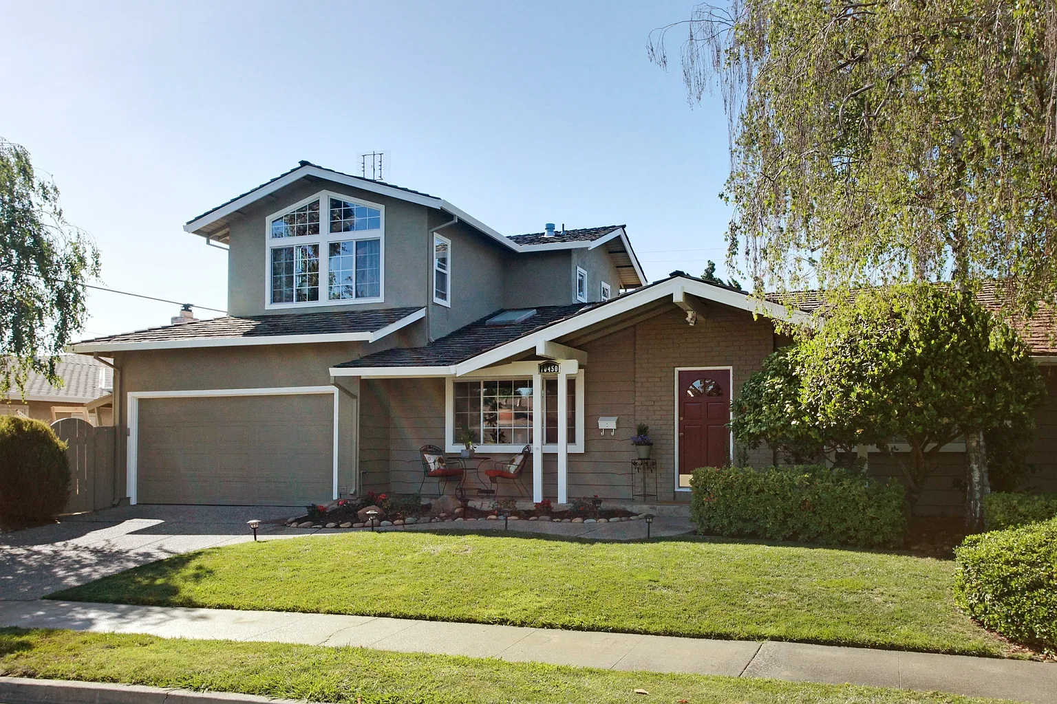 10450 Oakville Ave photo 1