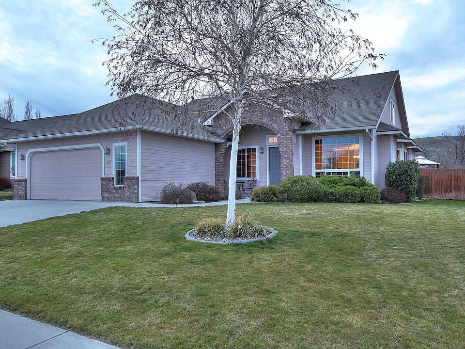 444 Palm Drive
