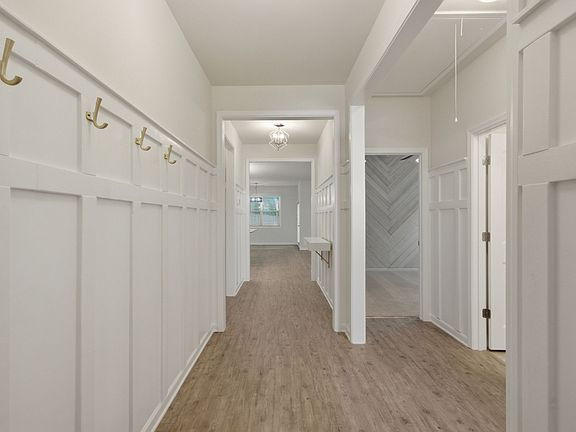 4th image of 716 Prominence Rd