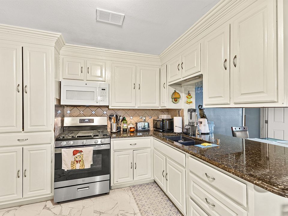 1st image of 1801 Pleasant Run Rd