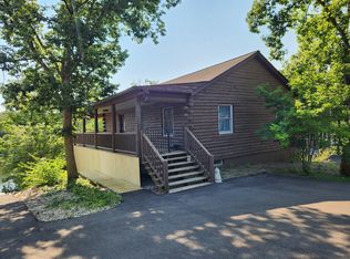 24 Magnolia Dr, Putnam, IL 61560