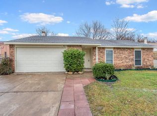 7409 Chelmsford Pl, North Richland Hills, TX 76182