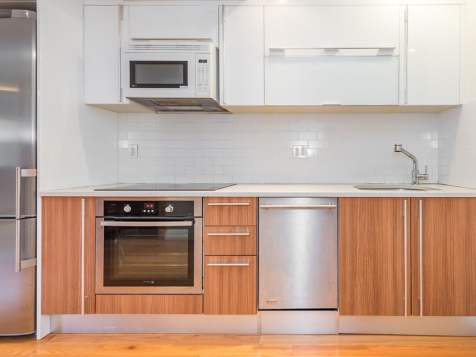 1st image of 31-35 31st St APT 418