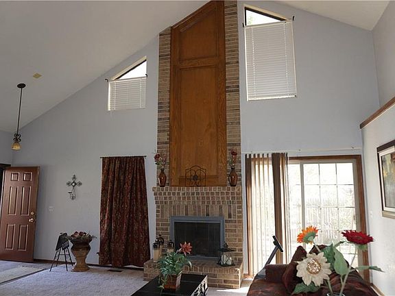 4th image of 12901 Beth Ct