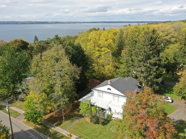 19 Wells St, Aurora, NY 13026