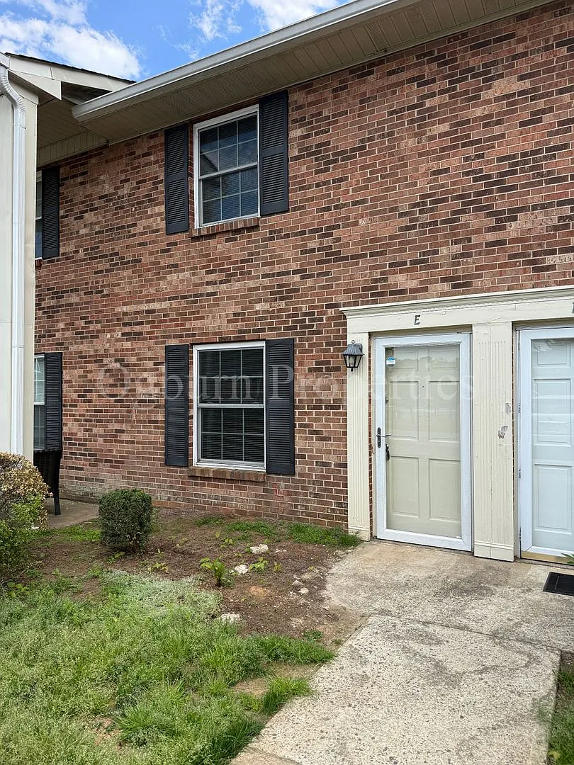2350-E Bay Meadows Ct-2BR/1.5BA-Townhouse — Photo 1