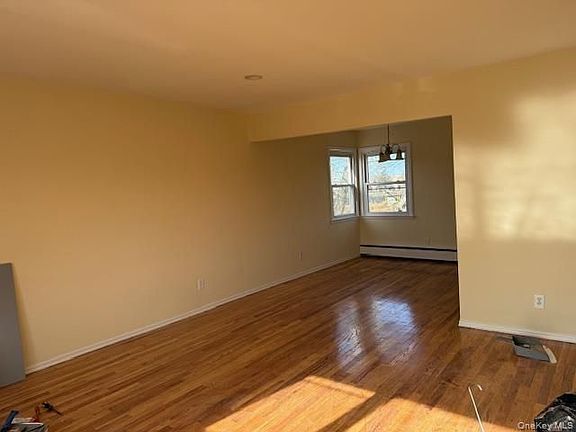 5th image of 212 Harrison Ave Floor 2