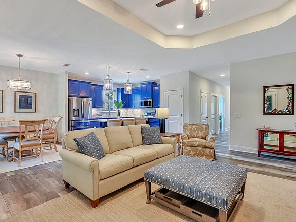 3rd image of 400 Lakespur Ln