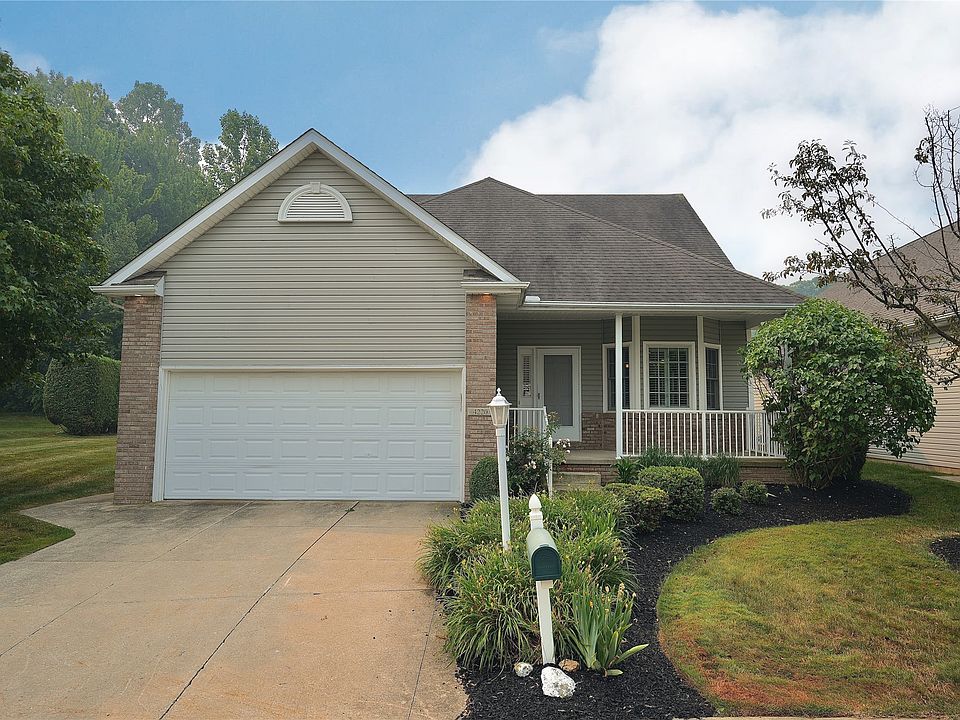 1st image of 4220 Azalea Cir
