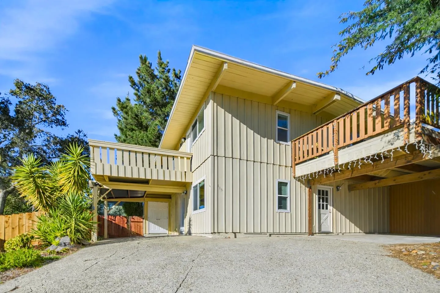 115 Christel Oaks Dr photo 1