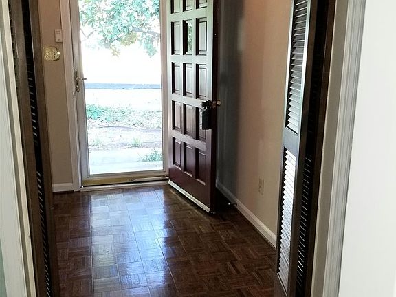 5th image of 4527 Lee Dr NW