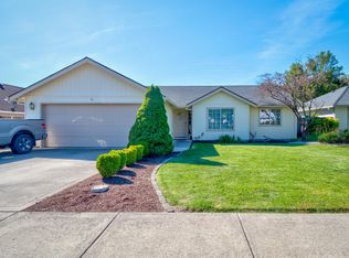 25 Osprey Dr, Eagle Pt, OR 97524