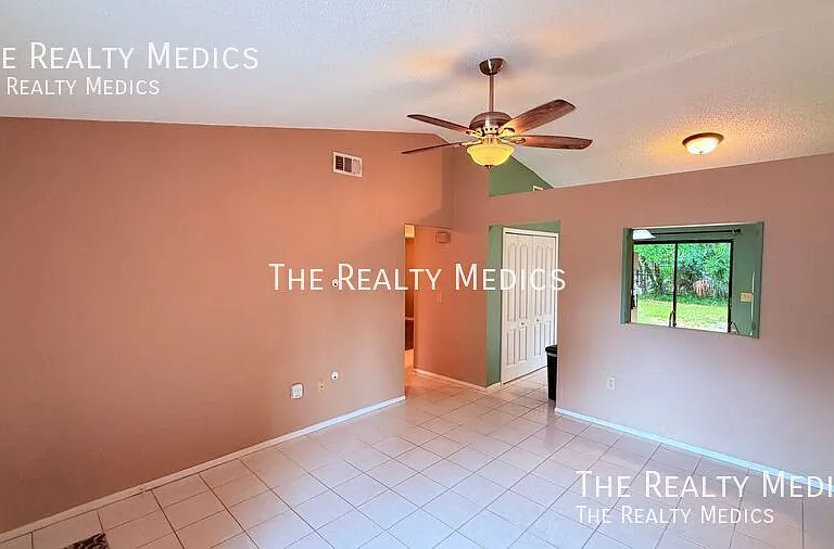 12209 Coral Reef Dr — Photo 5