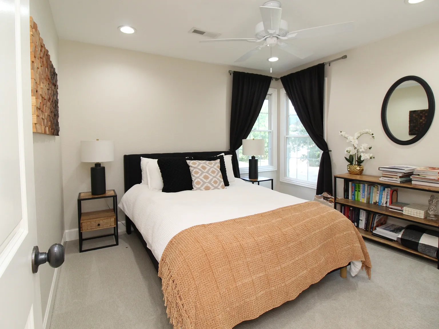 1401 Northeast Dysart Woods Lane - 1 — Photo 3