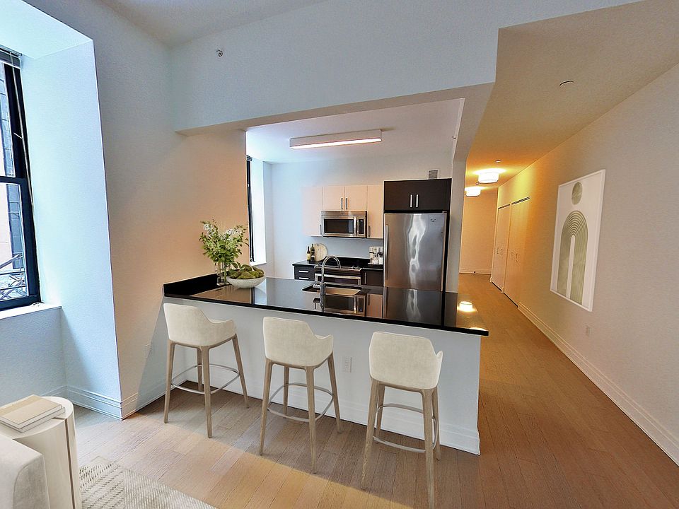 1st image of 70 Pine St APT 804
