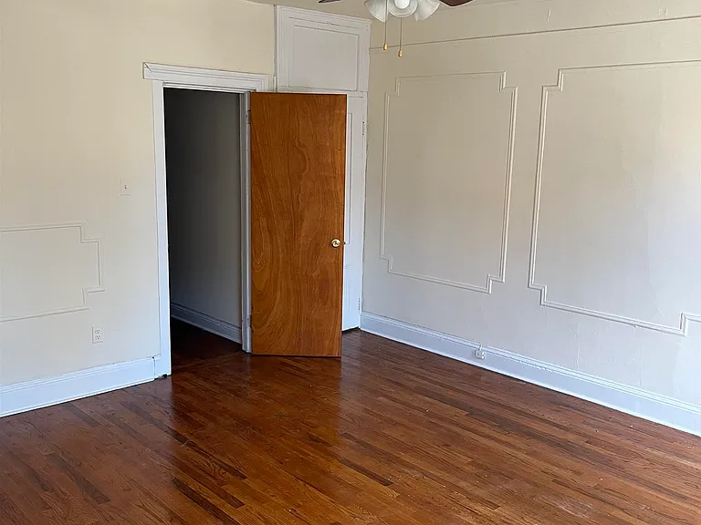 527 Willow Ave #3 — Photo 7