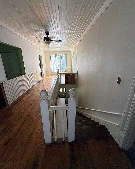 Upstairs hall 