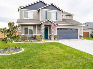 701 Hilltop Vw, West Richland, WA 99353
