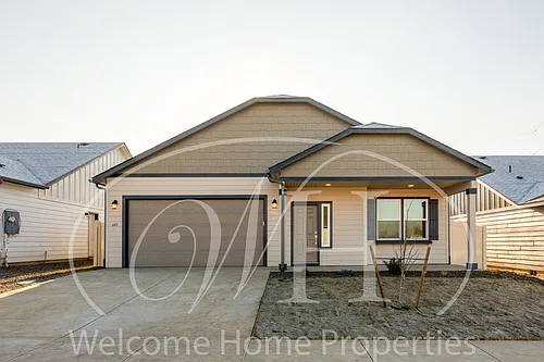 643 Ava St Photo 1