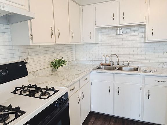 5th image of 9725 S Karlov Ave APT 601
