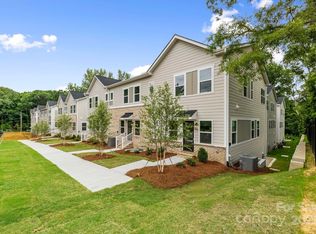 3916 Hager Dr, Charlotte, NC 28208