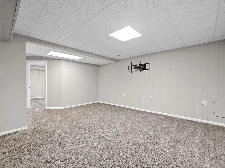3066 Woody Ln — Photo 25