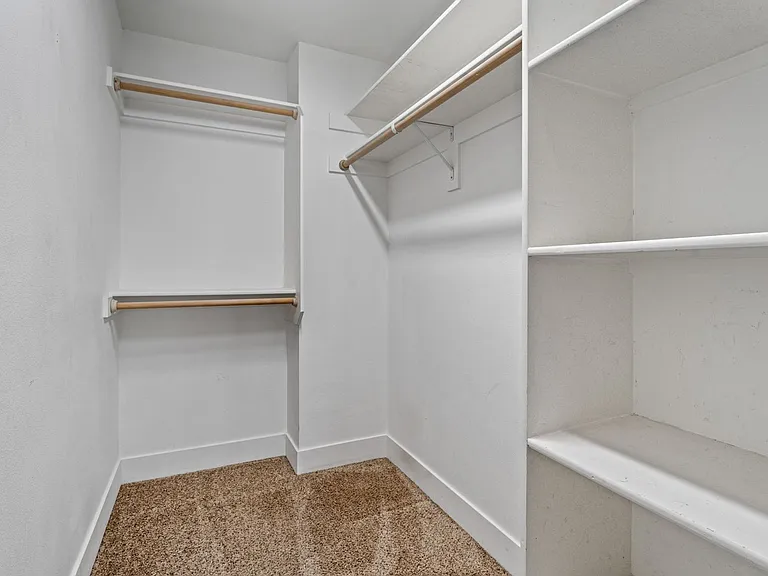 1064 SE Leonel Ln — Photo 27