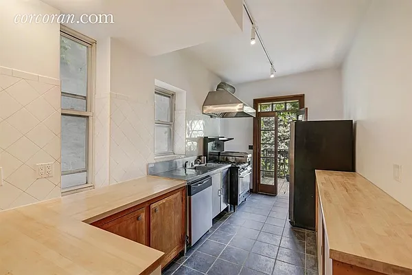 Rented by Corcoran | media 10