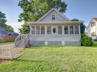 606 E Wilson St, Tuscola, IL 61953
