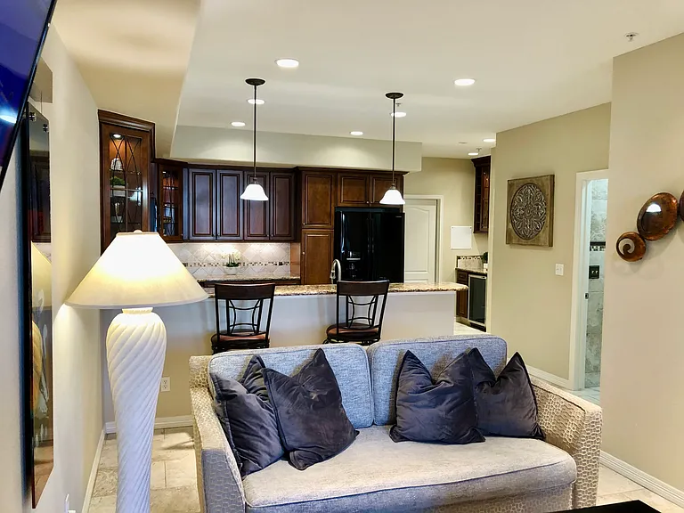 239 E Fountain Blvd #100 — Photo 14