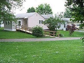 2nd image of 15471 Rock Bluff Rd