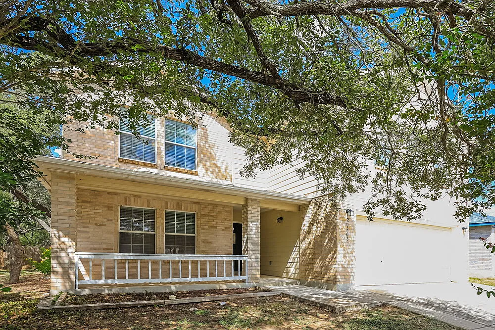 4 bed, 2.5 bath, 2861 sqft, $2,555 — Photo 4