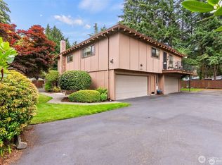 Garden Court, Steilacoom, WA 98388