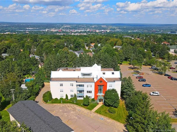 500 Venus Ct #160, Fredericton, NB E3B 3A9