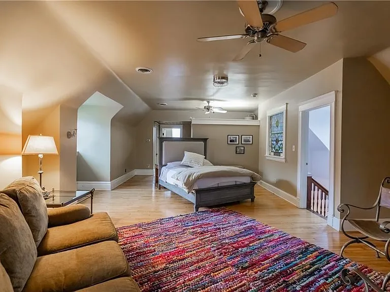 425 Gladstone Blvd — Photo 28