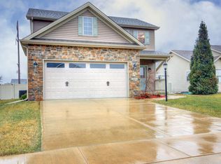 401 Trefoil, Savoy, IL 61874