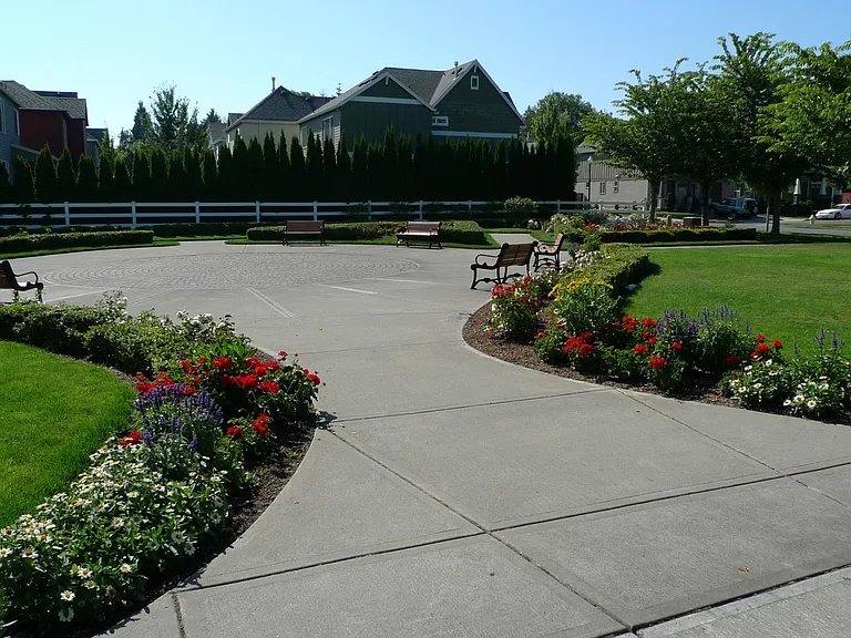 Common ground to enjoy with beautiful landscaping