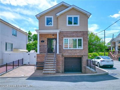 44 Comfort Ct, Staten Island, NY, 10312