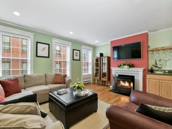 9 Fayette St APT 3, Boston, MA 02116