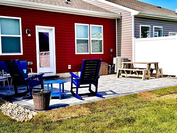 2nd image of 32085 Sand Bank Ln