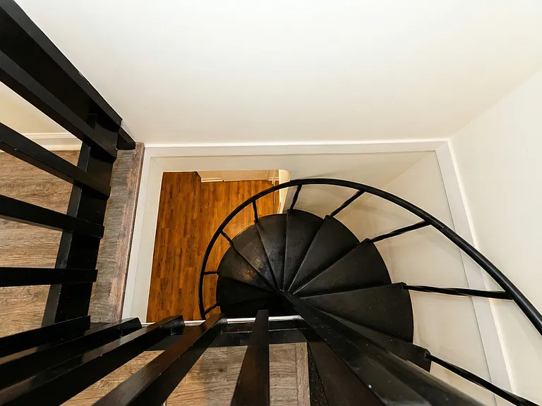 235 King St #1 — Photo 15