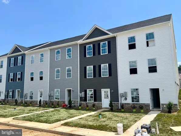 178 White Violet Way, Kearneysville, WV 25430