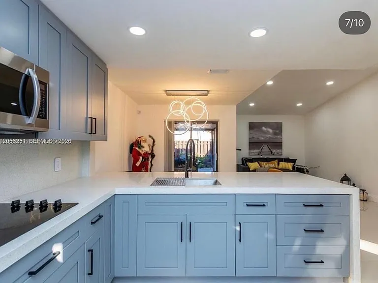 6552 NW 172nd Ln — Photo 4