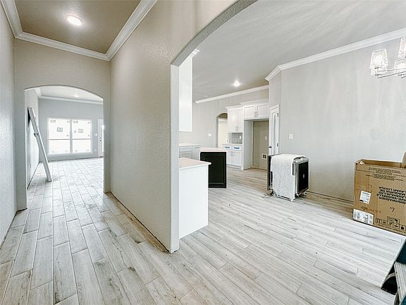3rd image of 1341 Promised Land Rd