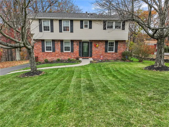 130 Tory Rd, Coraopolis, PA 15108