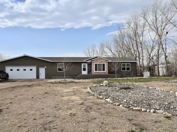 29291 205th St, Pierre, SD 57501