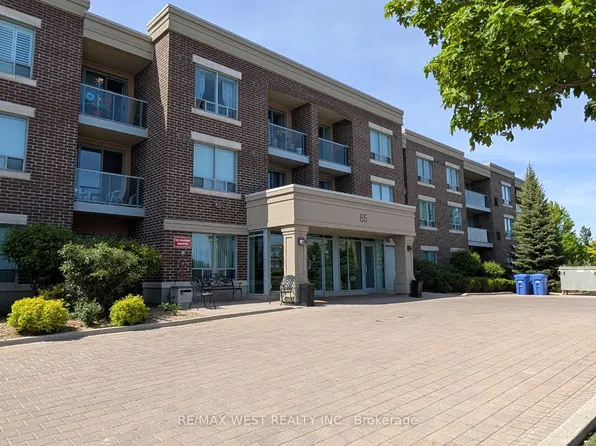 65 Via Rosedale #203, Brampton, ON L6R 3N8