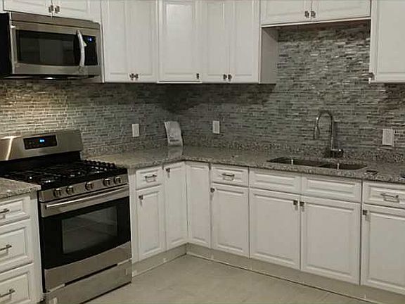4th image of 32 Belmont Ave