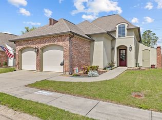 225 Rosemary Pl, Lafayette, LA 70508