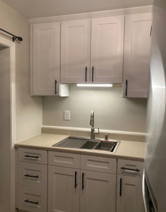 1st image of 1050 Stonybridge Dr #1050